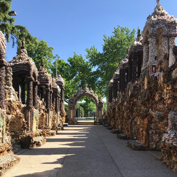 Hello my fellow posher! :-) - Picture 1 of 1